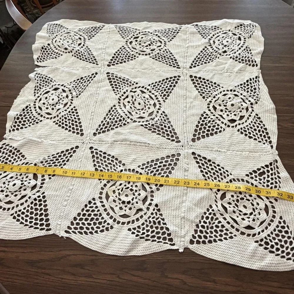 Vintage Handmade Crochet Table Topper 37x34 Floral Medallion Read Description